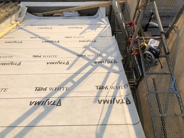 防水紙で雨漏り対策